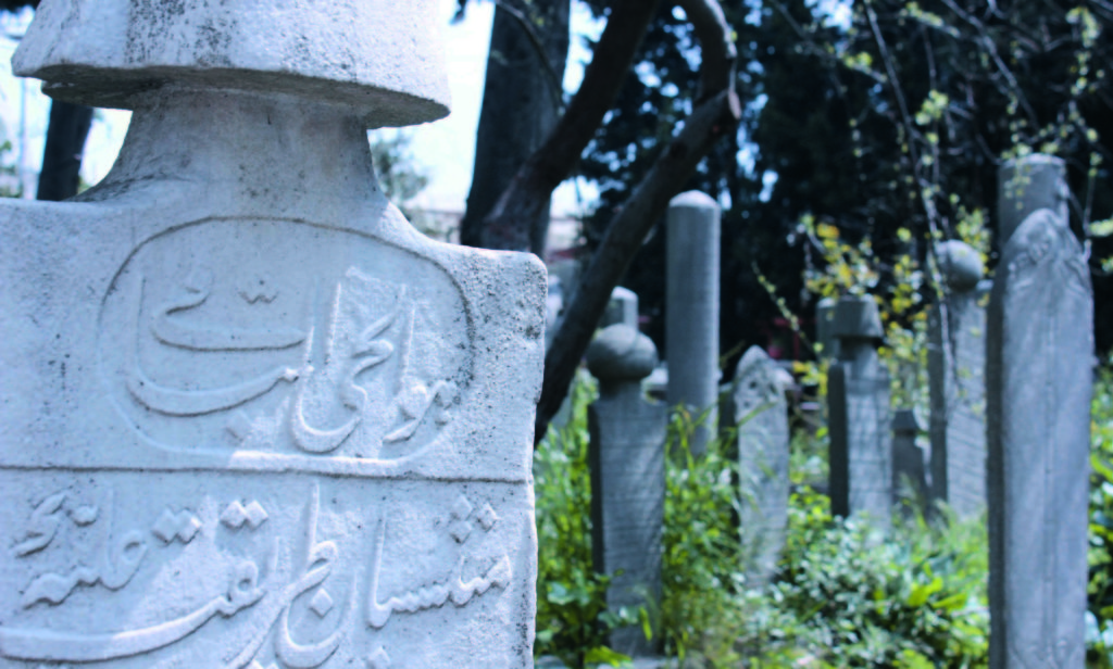 Bir Kabre Yolculuk Tefekkürü
