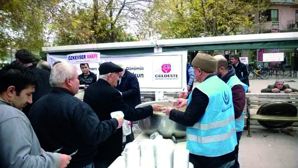 Hizmete Hava Gibi Su Gibi Muhtacız