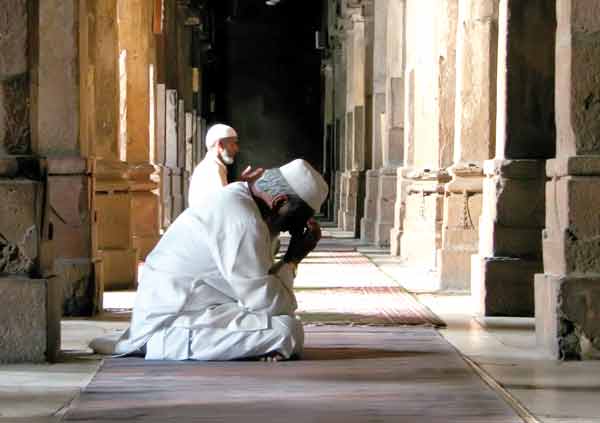 Namazın Önemi, Faziletleri ve Edebleri